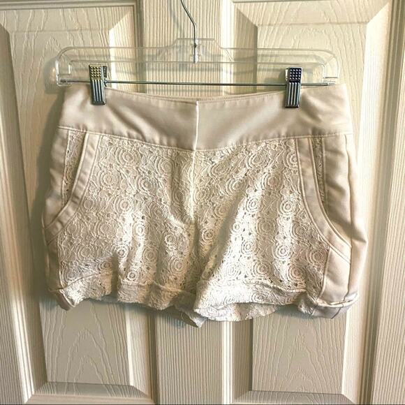 Maurices Lace Overlay Shorts Women's Size 0 w/ Pockets Lined Cotton Blend - Picture 1 of 7